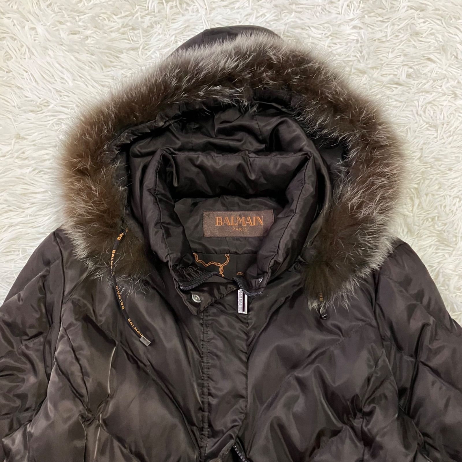 BALMAIN ブルーフォックスファー付きAラインダウンジャケット 裏地総柄