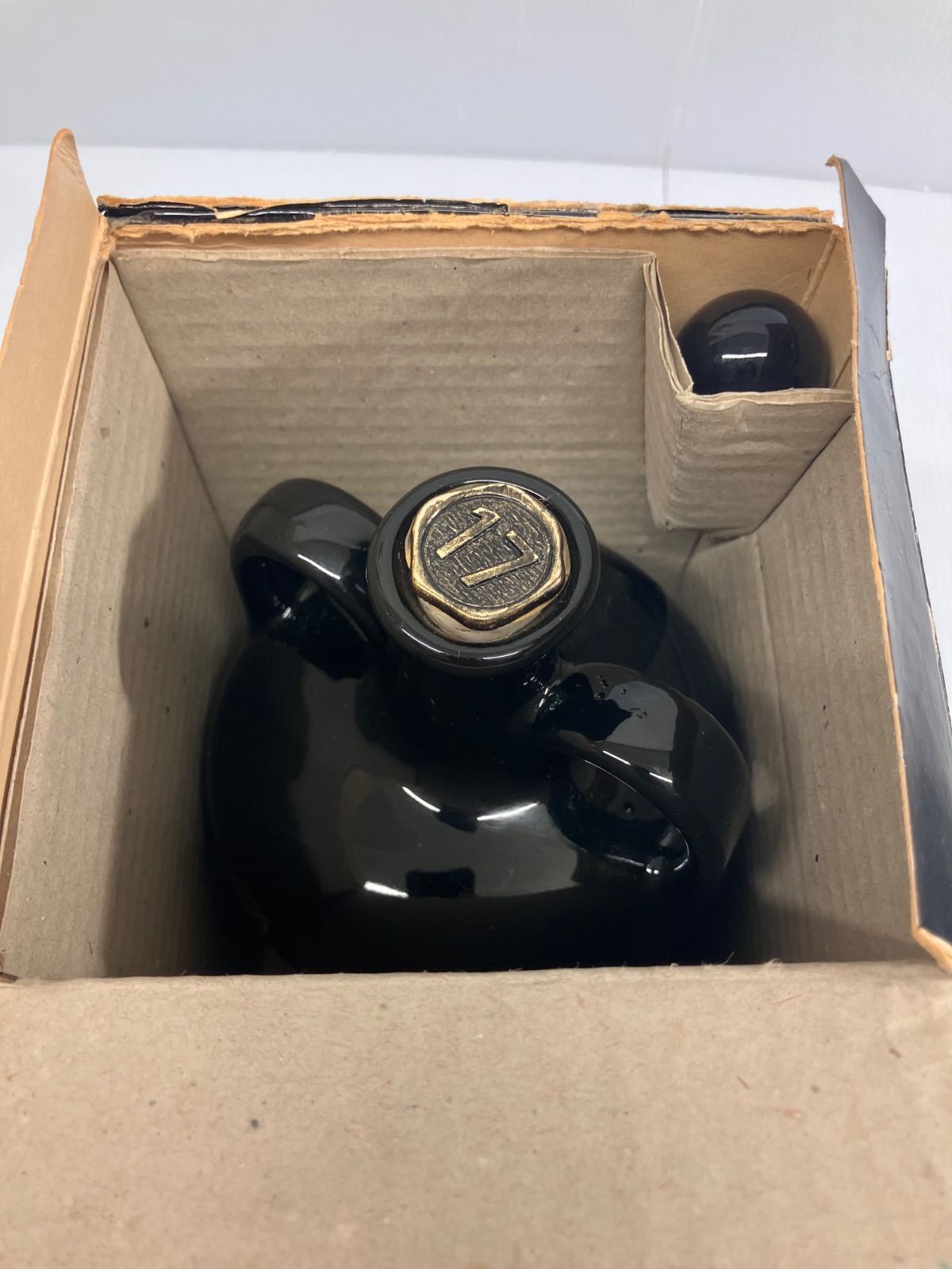 バランタイン17年 黒陶器ボトル 未開栓 - メルカリ
