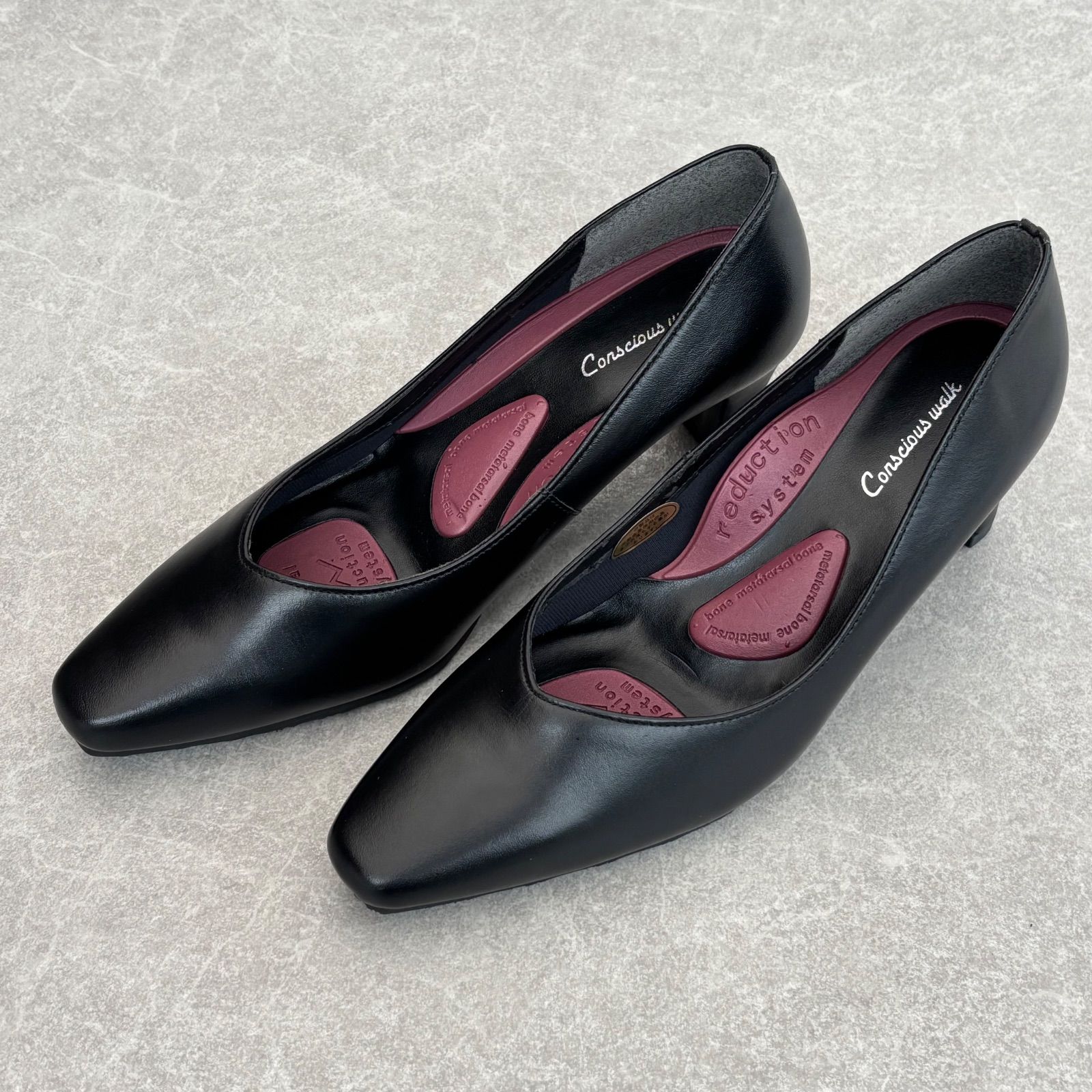 新品未使用 ラクナ RAKUNA 整体レザーパンプス　24cm 4E ブラック ほぼ新品、未使用級 インソールの一部剥がれ RAKUNA 24cm ラクナ 4E