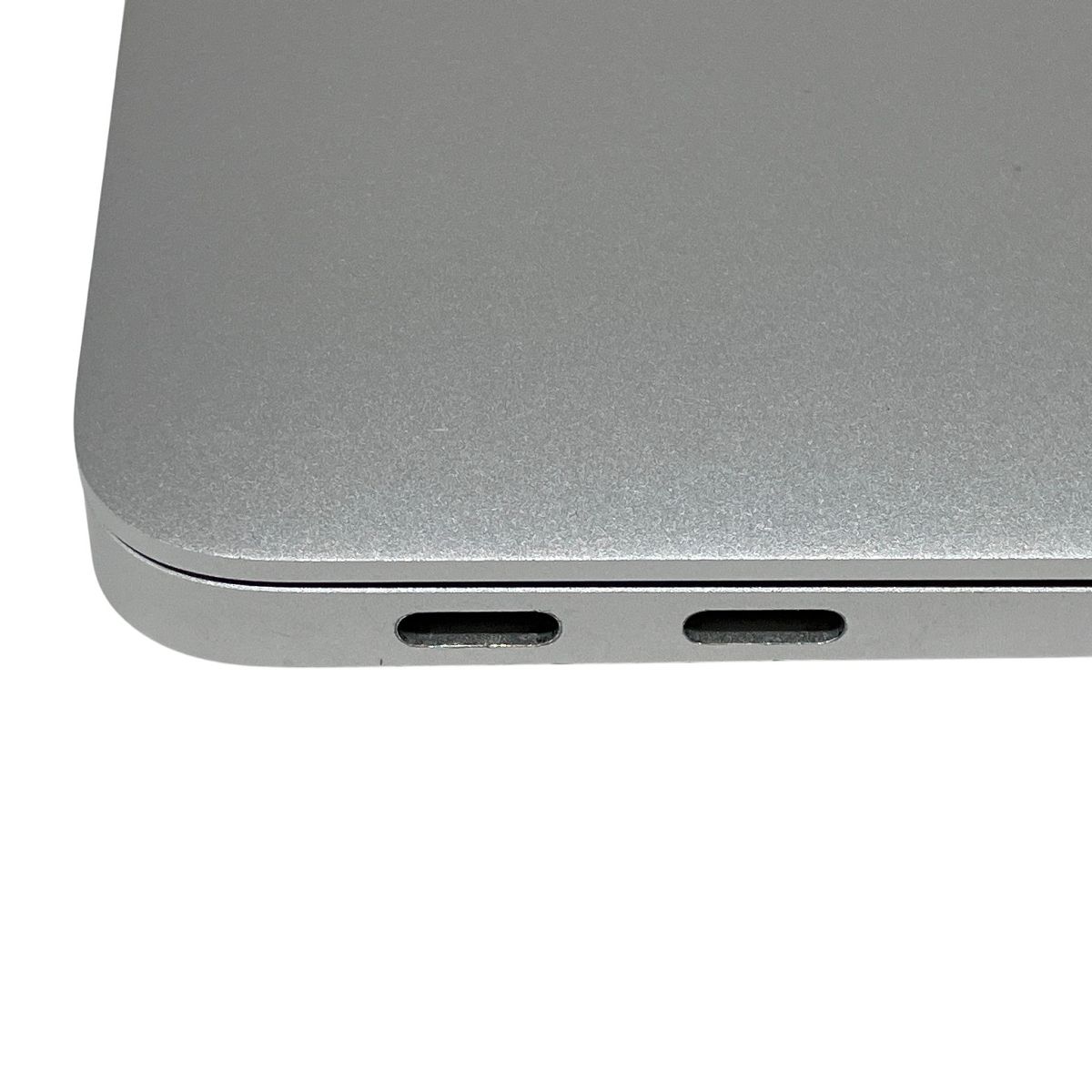 MacBook Air 2020 MWTJ2J/A 充放電回数：105回 MacBook Air 2020 MWTJ2J/A 充放電回数：105回 V118176737 ブ
