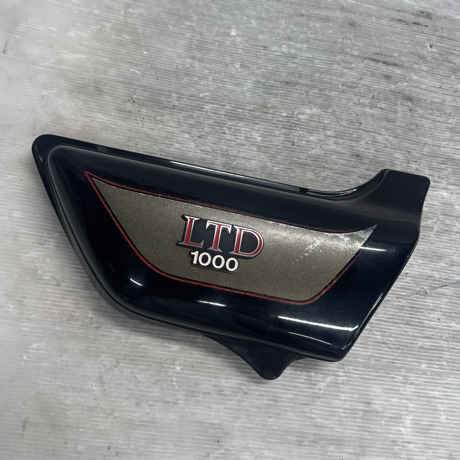 KZ 1000 サイドカバー 右 カワサキ