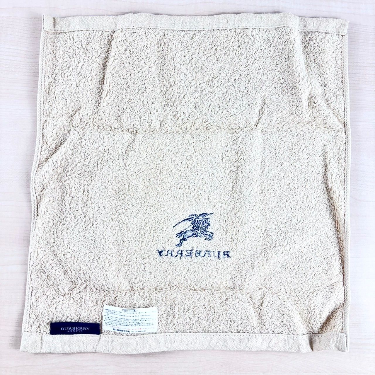 Burberrys 純毛毛布　フェイスタオル付 compass1752309691.jpg