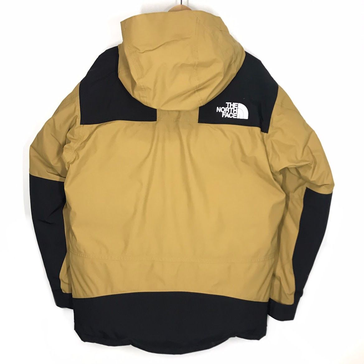 【倉吉店】 中古 THE NORTH FACE | ザ・ノースフェイス ダウンジャケット Mountain Down Jacket マウンテンダウンジャケット ND91930 ベージュ サイズ：L 【92】 倉吉店】 中古 THE NORTH FACE | ザ・ノースフェイス ダウンジャケット
