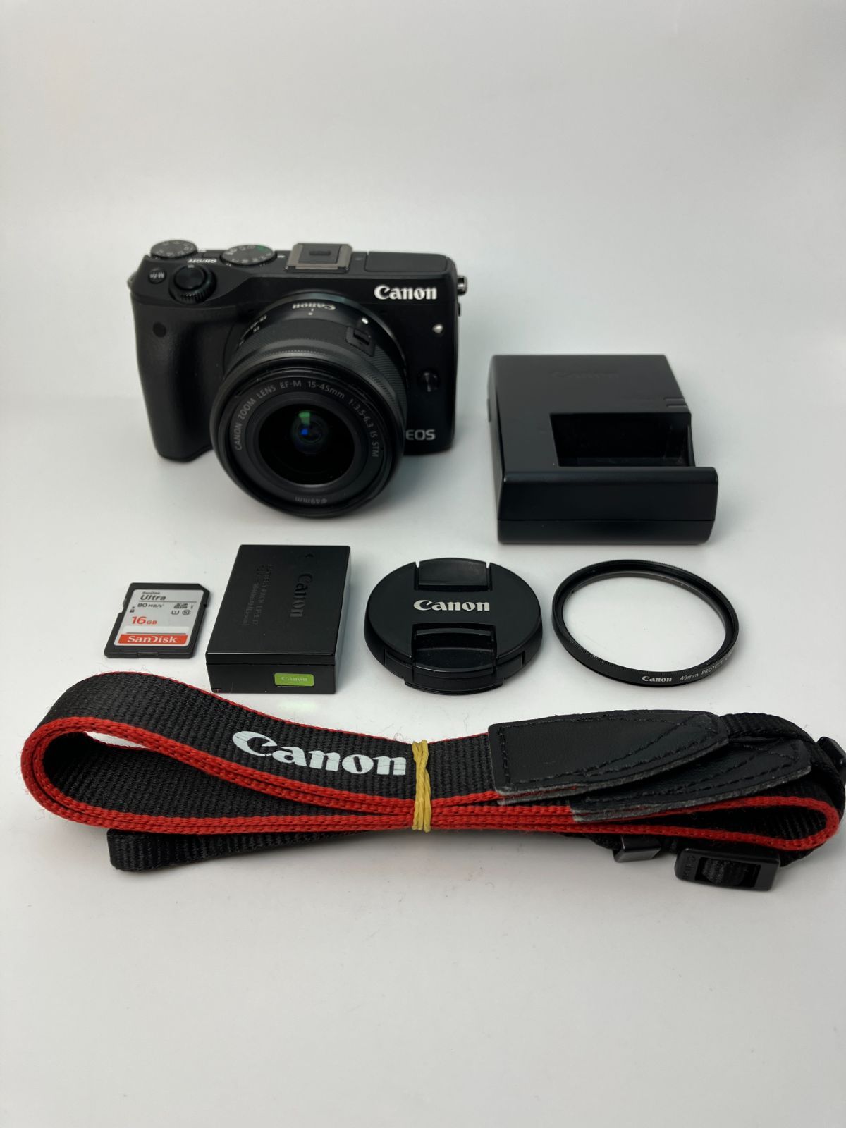返品保証・動作確認済】 Canon EOS M3 + EF-M 15-45mm F3.5-6.3 IS STM