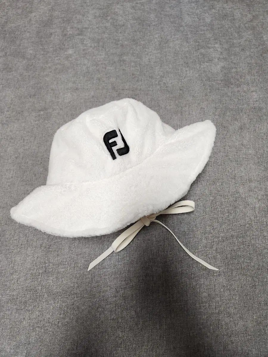 FootJoy フットジョイ 耳ドールウール帽子 白
