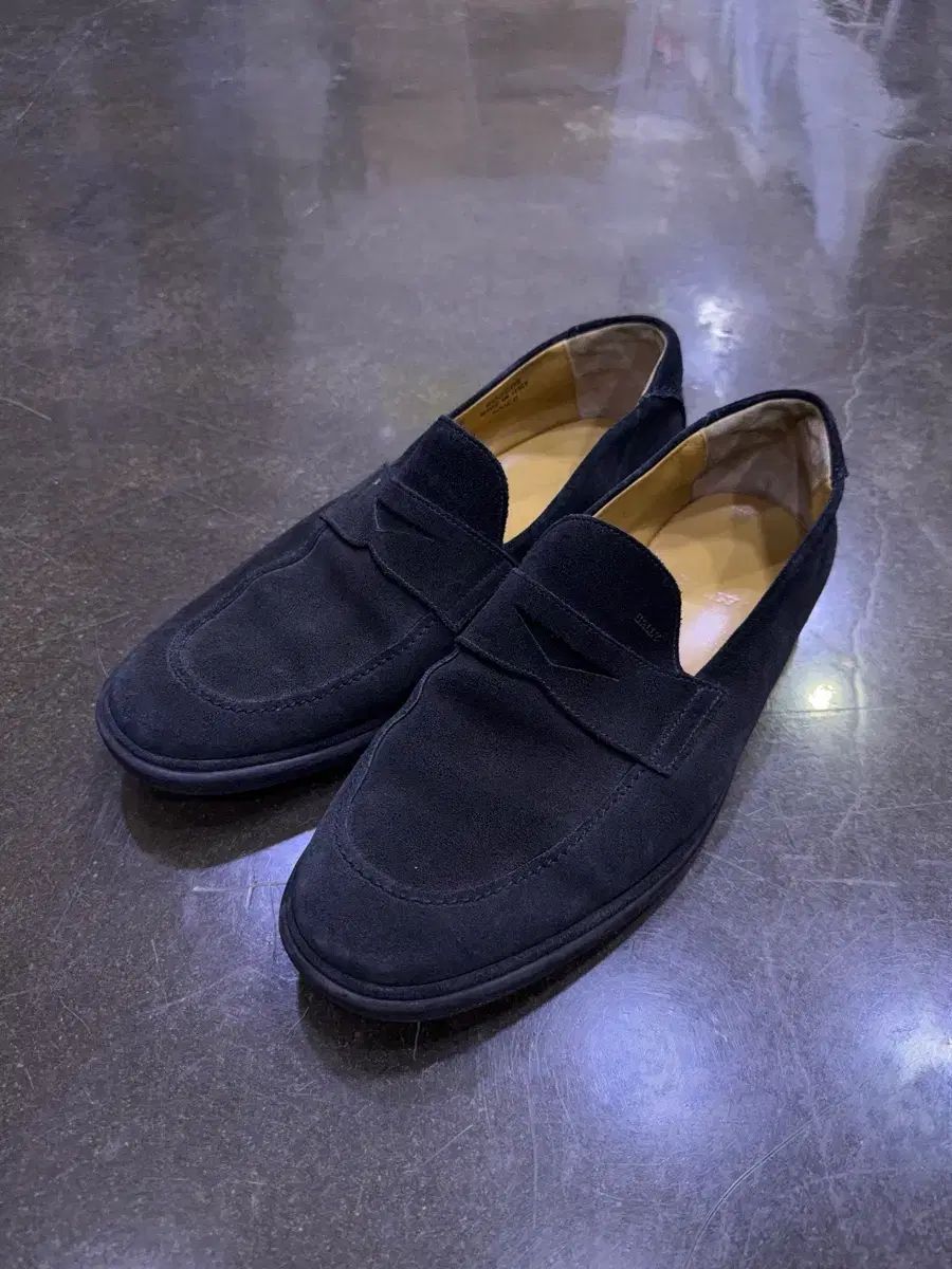 バリー ロスコ スウェード ヌバックレザー ペニーローファー 9 5
