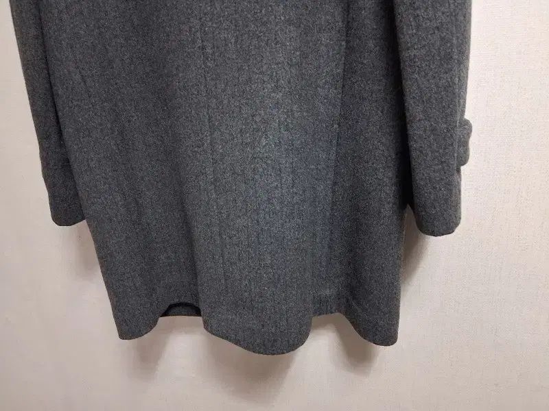 【美品】ラコステ ウールコート 中綿入り 裏地キルティング グレー 美品】LACOSTE ウールコート 中綿入り 裏地キルティング グレー ウール