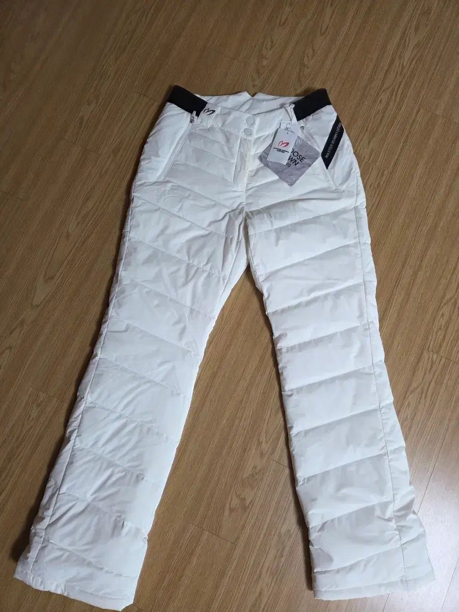 マスターバニーエディション 白 グースダウン ズボン