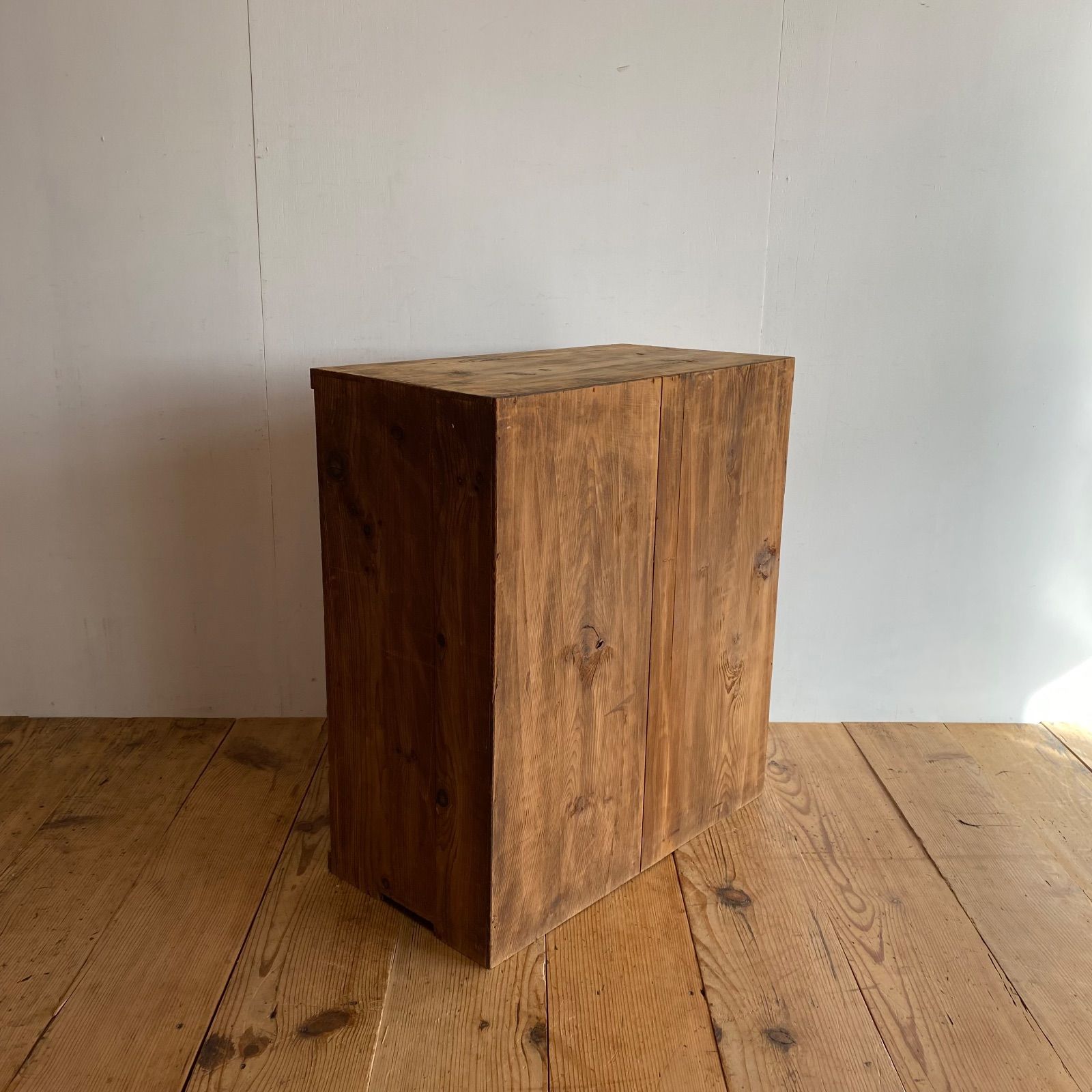 アンティーク 2way 仕切り棚 チェスト 食器棚 書類棚 無垢材 無塗装 アンティーク 仕切り棚 チェスト 食器棚 書類棚 無垢材 無塗装 y360