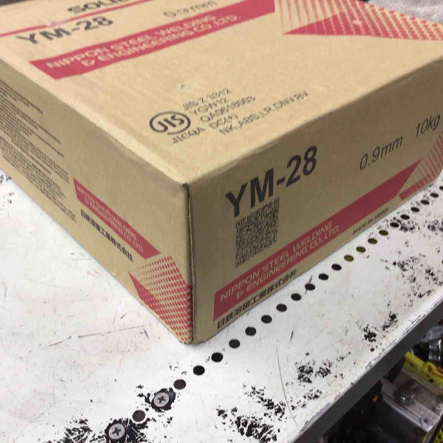 ソリッドワイヤ YM-28 適用0.9 mm ｘ 10 kg