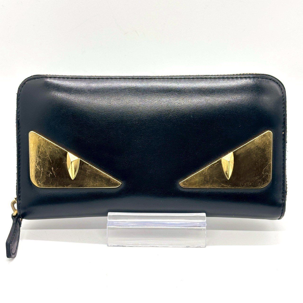 無骨に光る遊び心】 FENDI フェンディ 長財布 ラウンドジップ