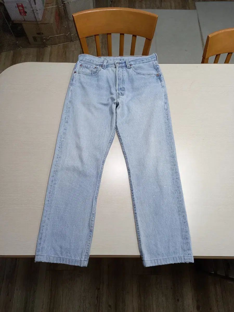 31 90 s リーバイス501 USA レディース ストレートジーンズ ライトブルー 474