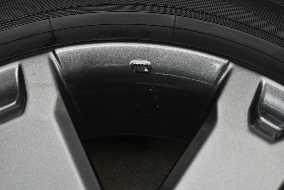  新車外し品 ダイハツ タフト 15 in 4 5 J 45 PCD 100 ヨコハマ ブルーアースFE AE 30 165 65 R ノーマル戻し 交換用 15インチ タイヤ ホイールセット