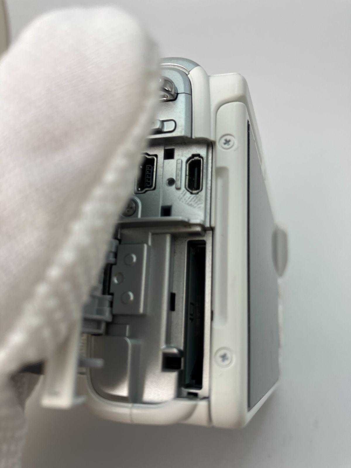 【返品保証・動作確認済】Canon EOS M100＋15-45mmレンズキット 返品保証・動作確認済】Canon EOS M100 + EF-M 15-45mm IS STM レンズ