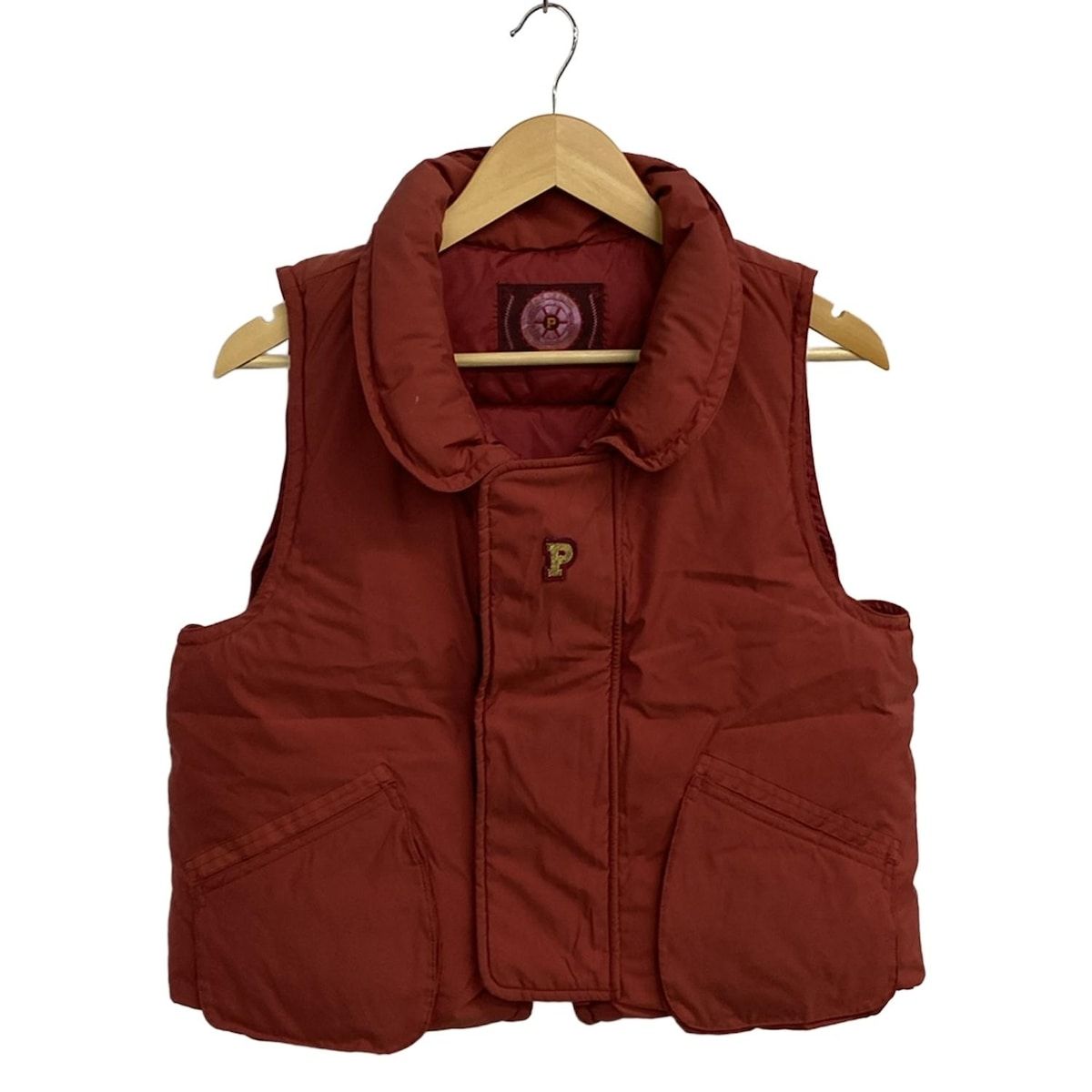 ピンクハウス ベスト PINK HOUSE(ピンクハウス) ベスト レディース - レッド 中綿/ジップ