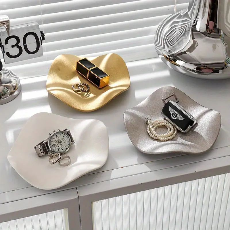 新品?未使用】 小物置き トレイ トレー ミニマリスト シンプル モダン