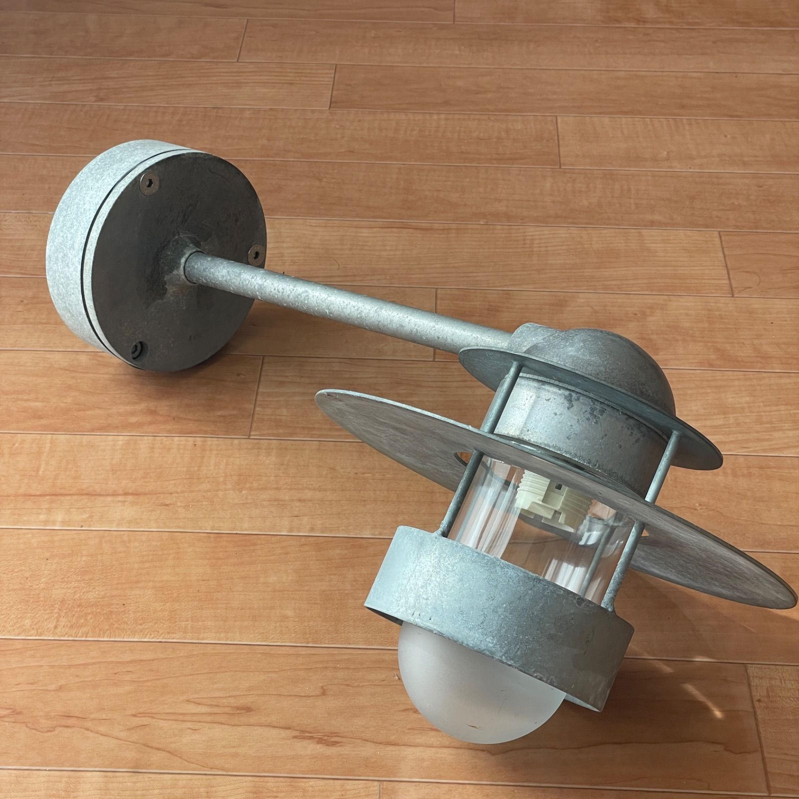 ルイスポールセン Louis Poulsen ウォールランプ アルバスルン 照明