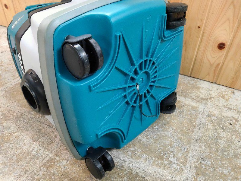  マキタ 充電式集じん機 VC 862 DZ 乾湿両用 本体のみ 集塵機 ブロワー 電動工具 エア工具