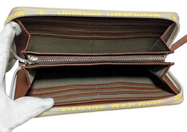 未使用 ヴィヴィアンウエストウッド ラウンドファスナー 長財布