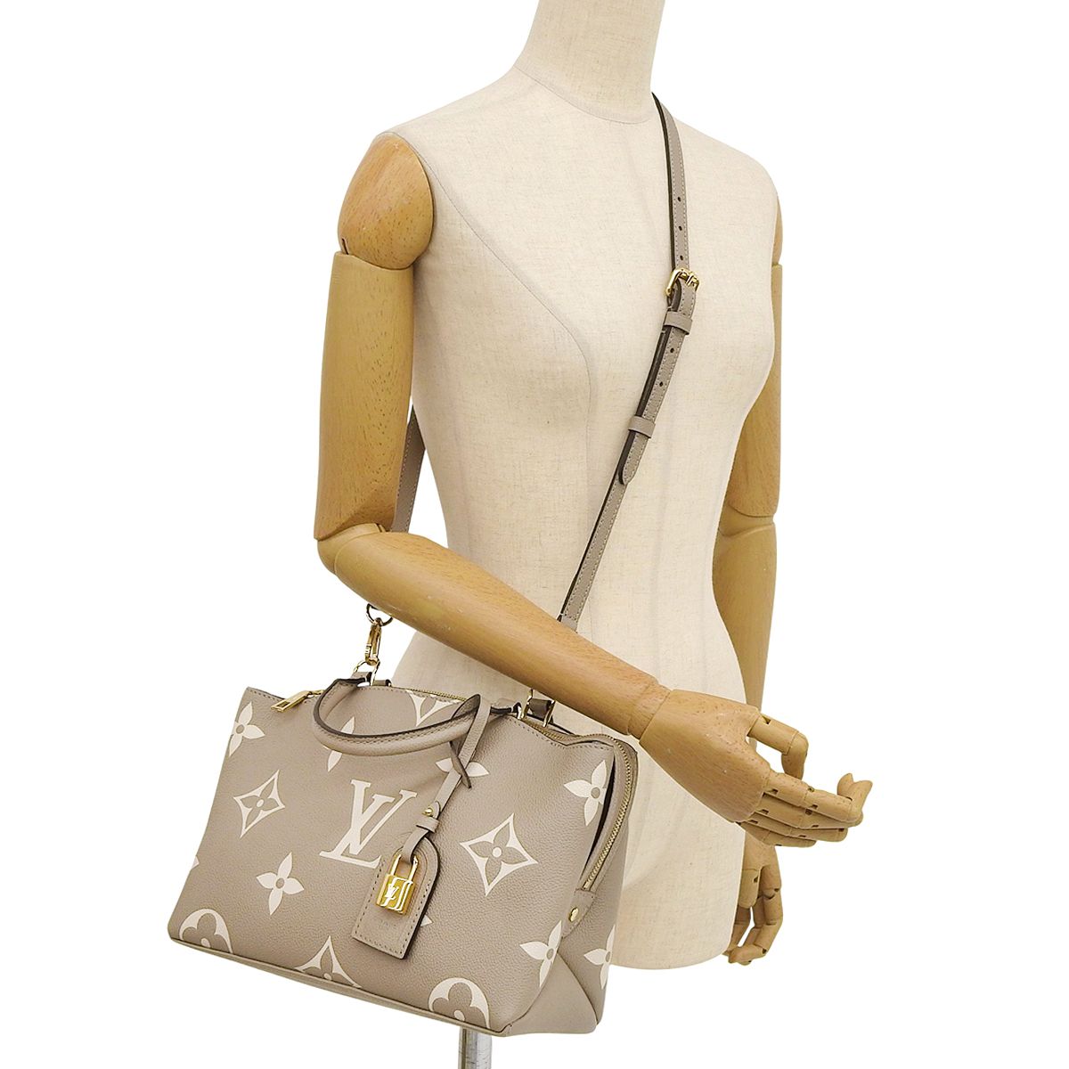 LOUIS VUITTON(ルイ・ヴィトン) モノグラム・アンプラント プティ