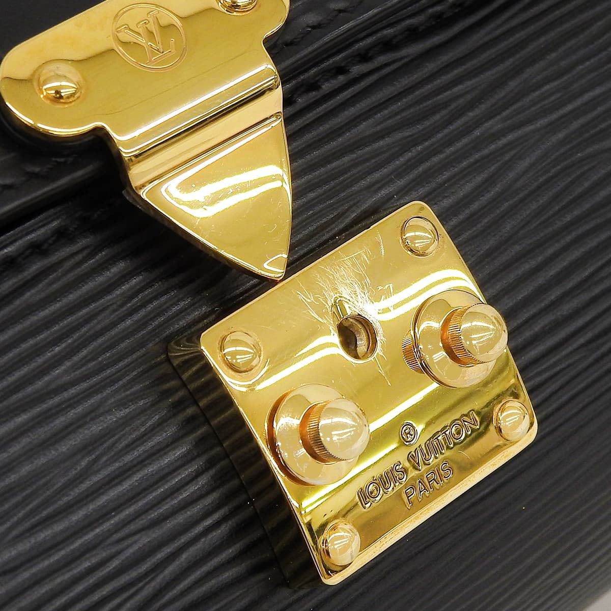 LOUIS VUITTON(ルイ・ヴィトン) エピ パピヨントランク ショルダー