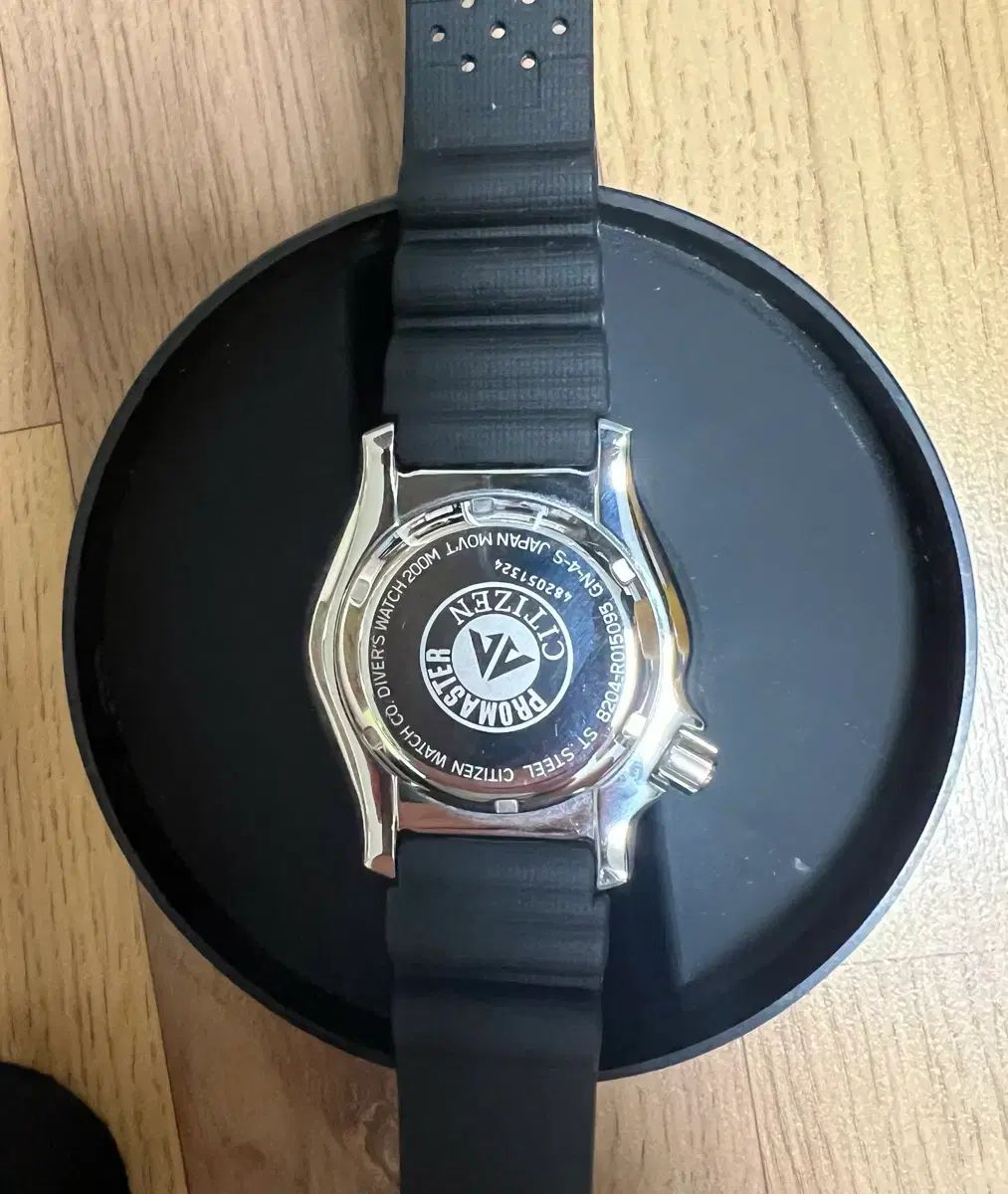  CITIZEN ダイバー フグ 黒文字盤 ゆったり設計 自動巻き時計 腕時計(アナログ)