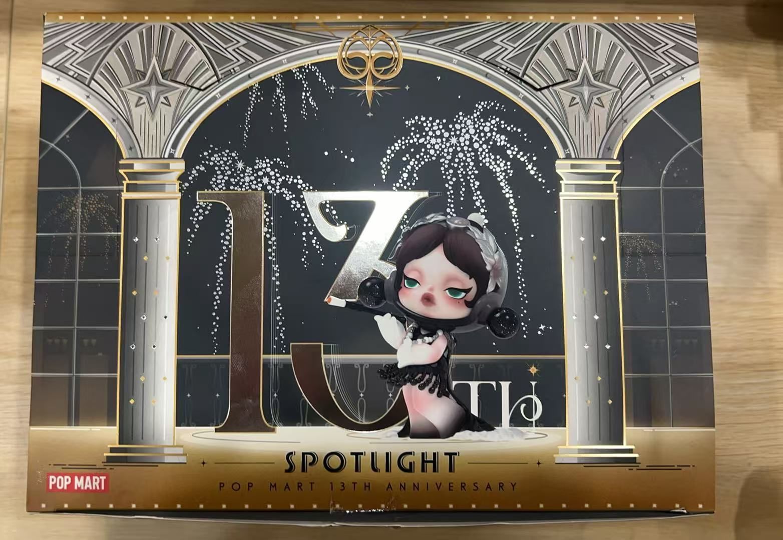 100%新品，限定SALE POP MART 13th ANNIVERSARY SPOTLIGHT 1BOX 外箱開封 中袋未開封 その他