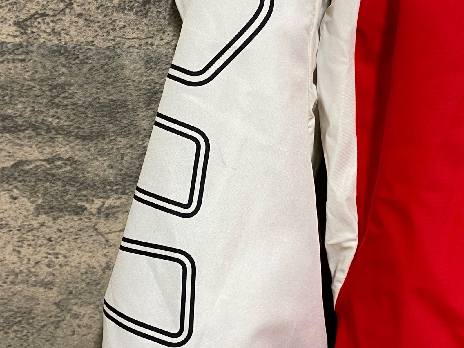 JP395 アソス ASSOS iJ.SHaq.6 UNO WINTER INSULATOR JACKET 長袖