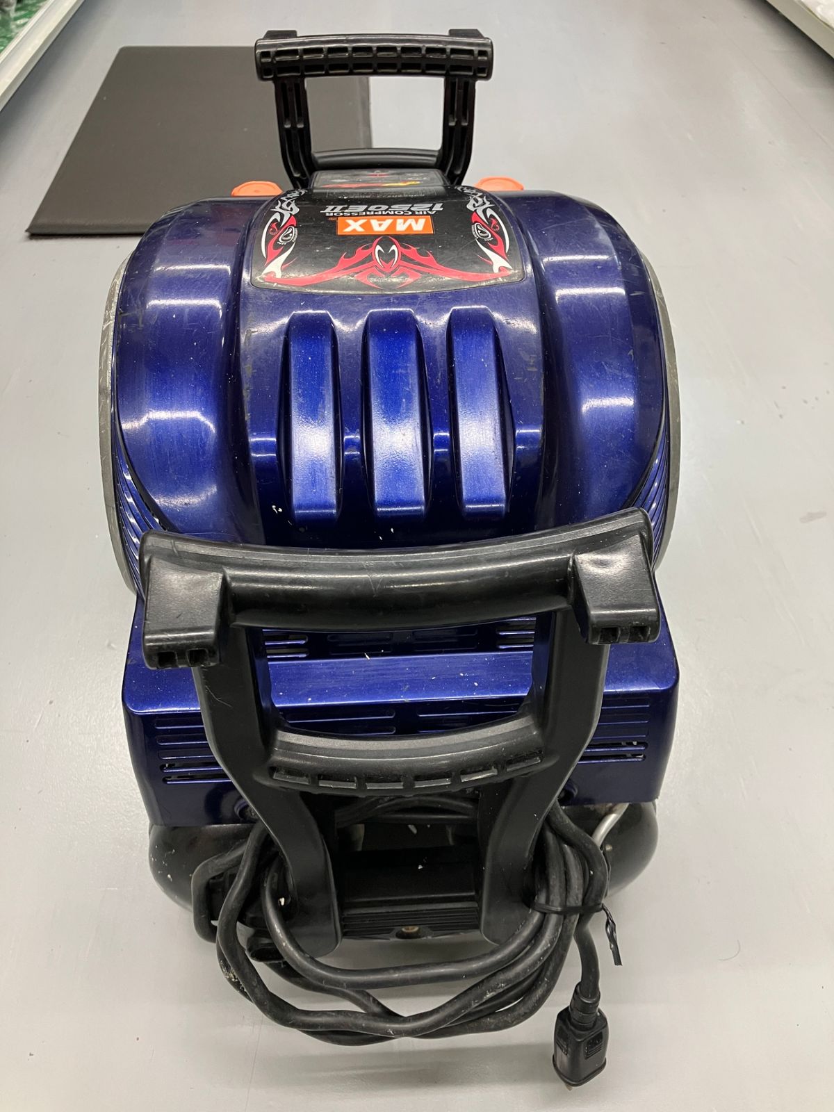 品 0936 MAX マックス 高圧スーパーエアコンプレッサ AK- ロイヤルブルー エア圧力3.9まで16分以上掛かるため