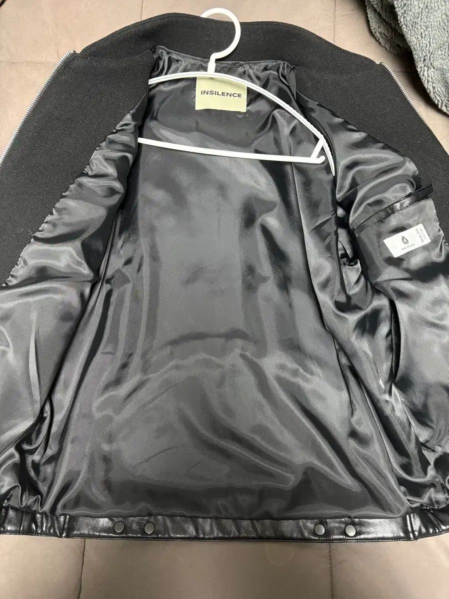 ほぼ新品) INSILENCE インサイレンス モーターサイクルジャケットs 