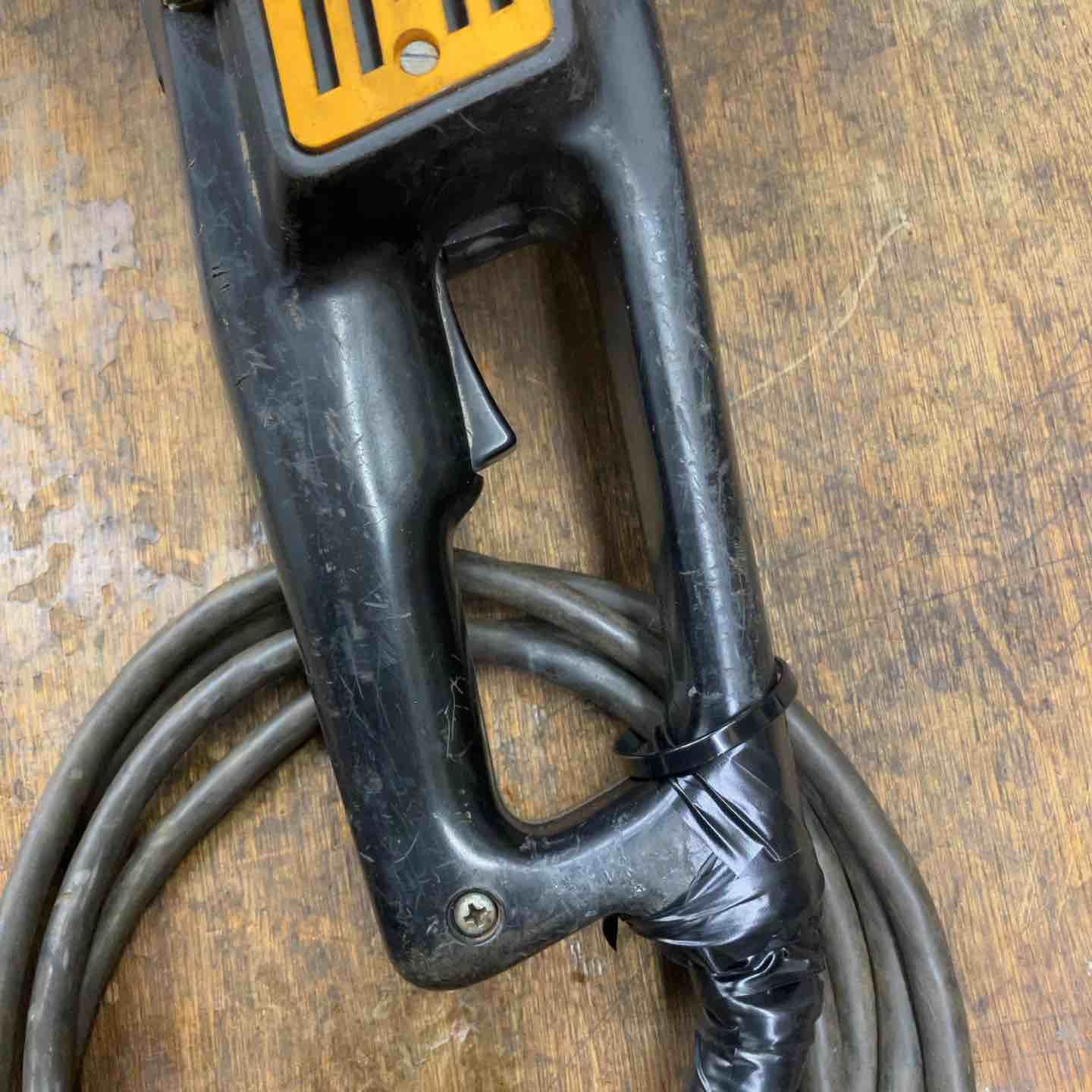 2 コンクリートカッター