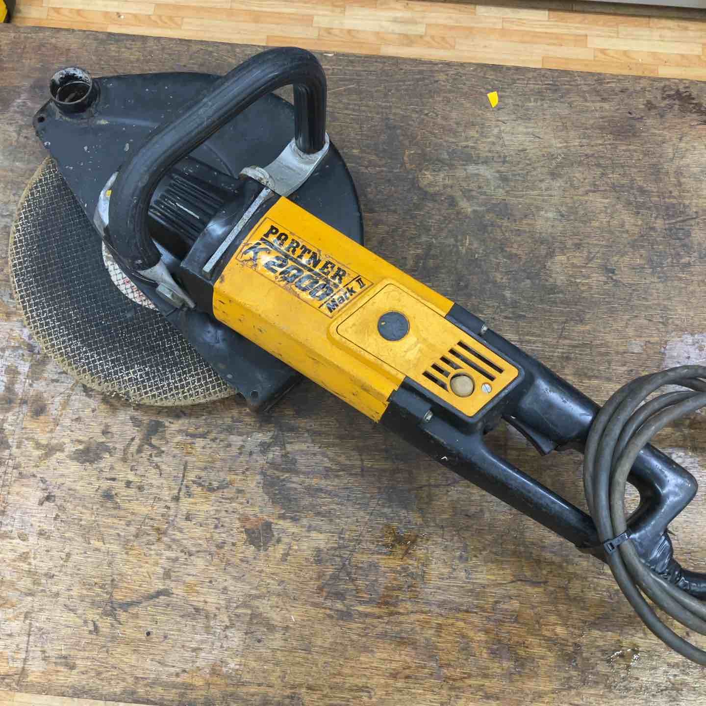 品 PARTNER パートナー K 2000 mark 2 コンクリートカッター ハンドカッター 100 V 柏店