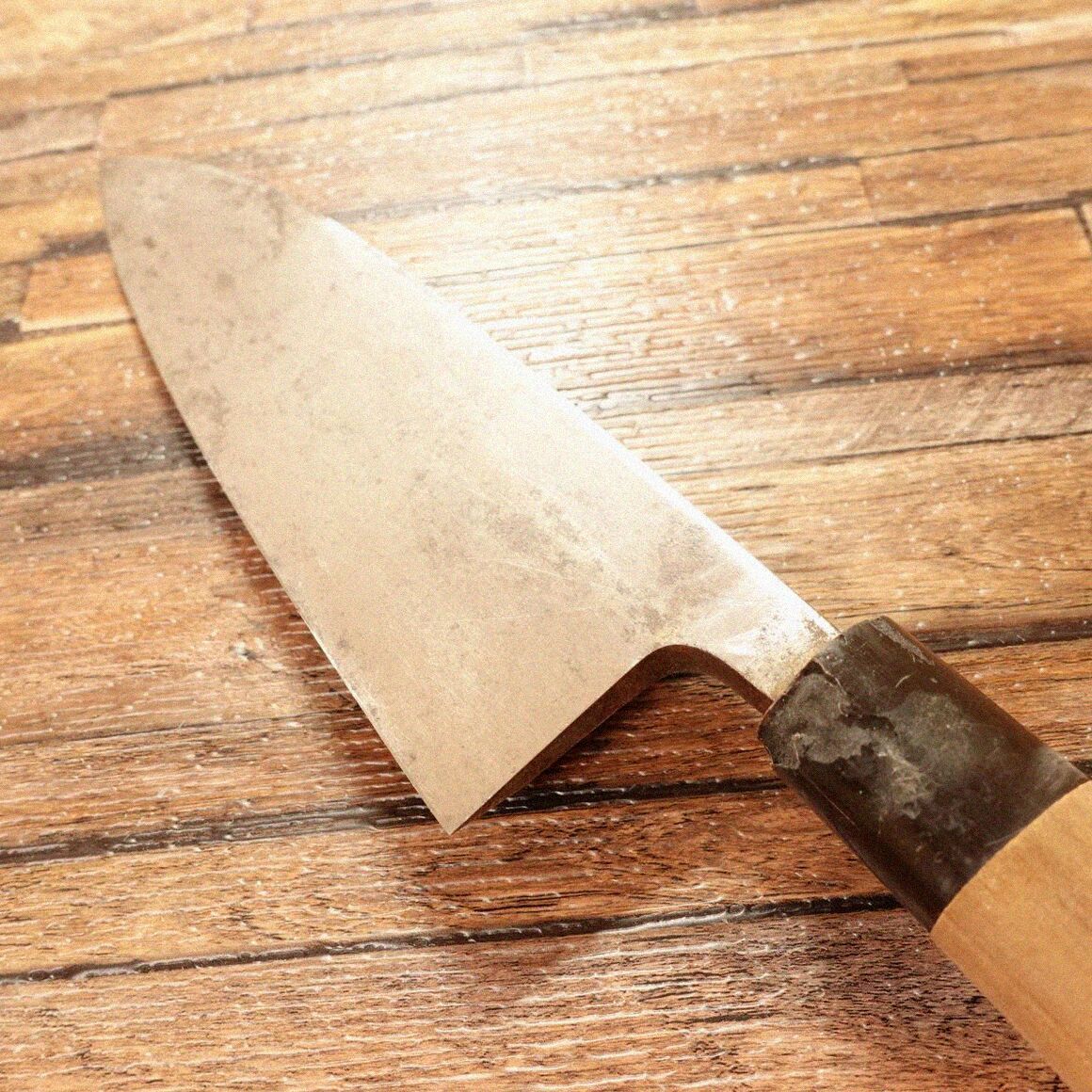 菊一文字 出刃包丁 研ぎ済 水牛柄 虫食いあり 菊一文字別作 185mm