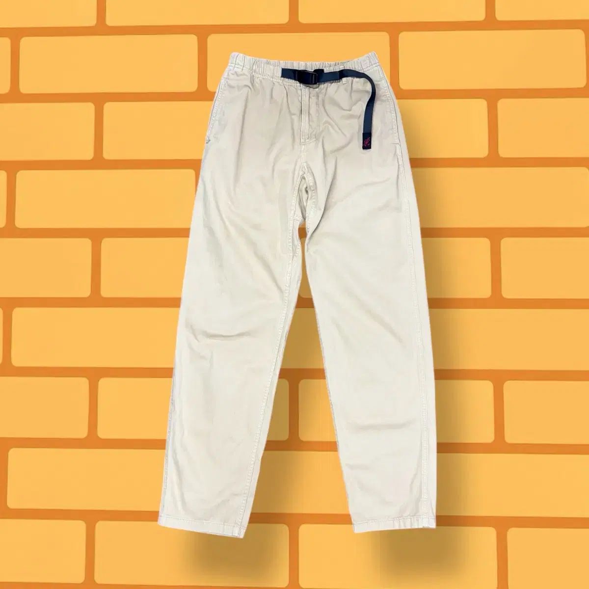 グラミチ カーキ ベージュ チノ パンツ