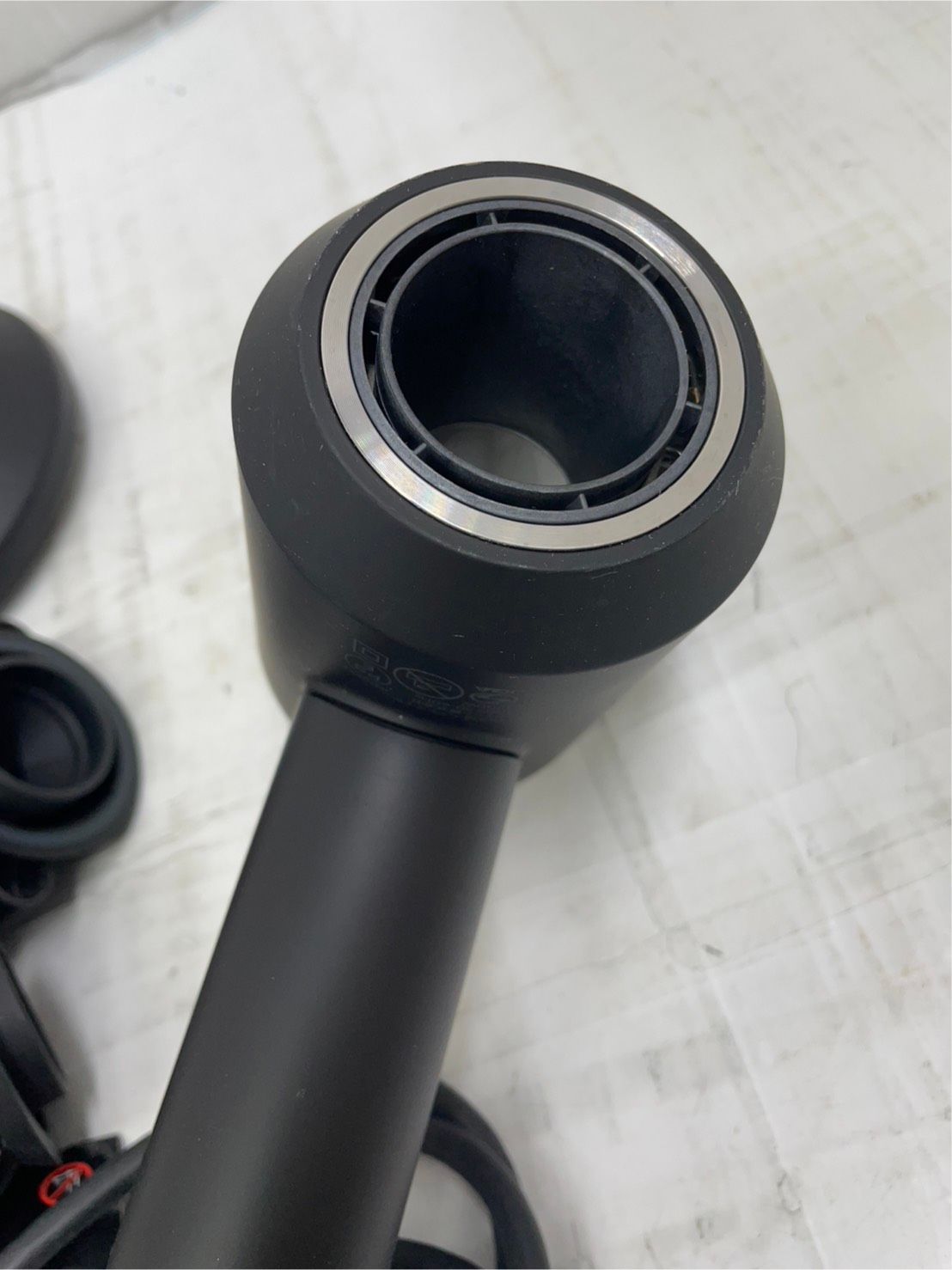 ダイソン ヘアドライヤー