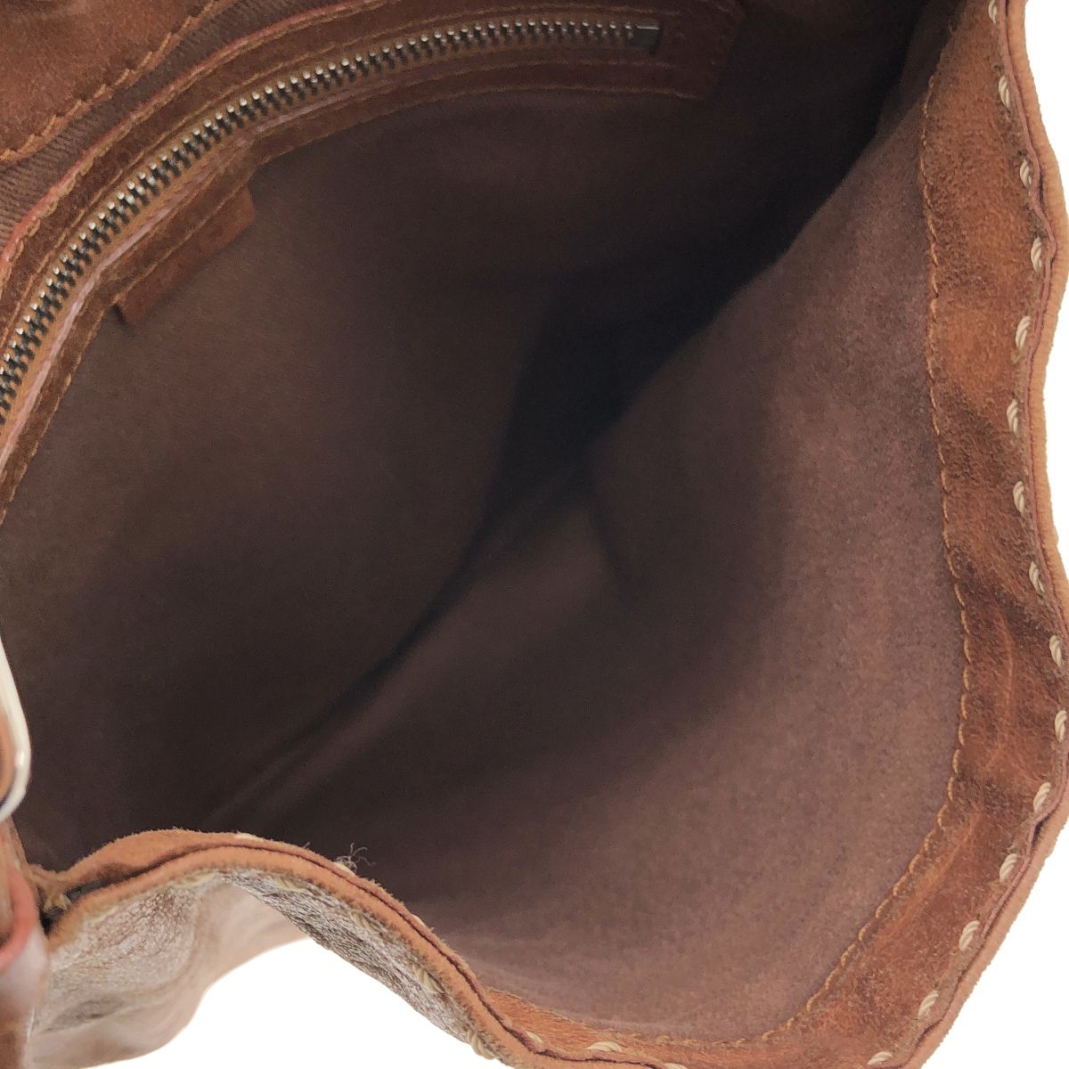 CELINE セリーヌ ヴィンテージ フラワーデザイン レザーショルダーバッグ  ブラウン CELINE セリーヌ ヴィンテージ フラワーデザイン レザーショルダー