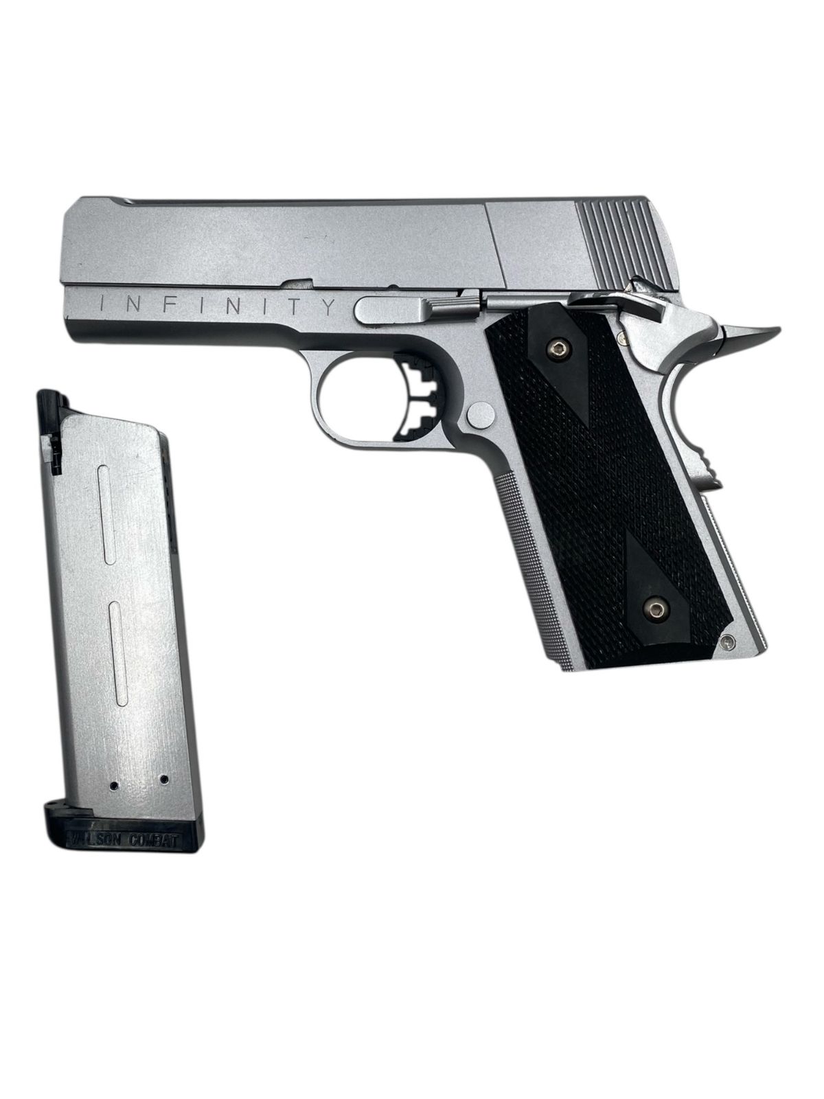 INFINITY ハンドガン トイガン 本体 マガジン付属 グリップに多少の汚れ 背面に擦り 動作 済