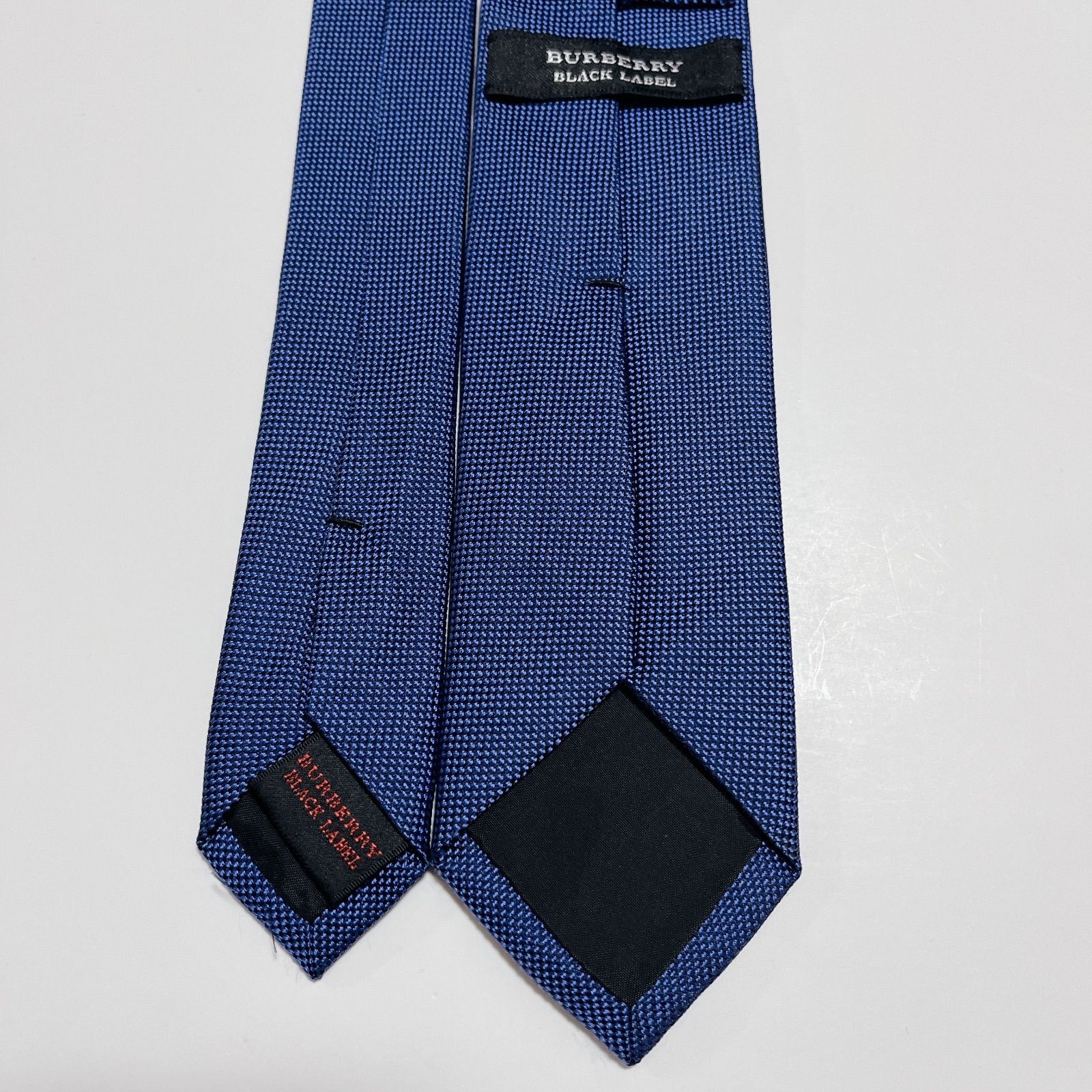 美品 バーバリーブラックレーベル ネクタイ ハイブランド ソリッドタイ 無地 美品 バーバリーブラックレーベル ネクタイ ハイブランド ソリッドタイ