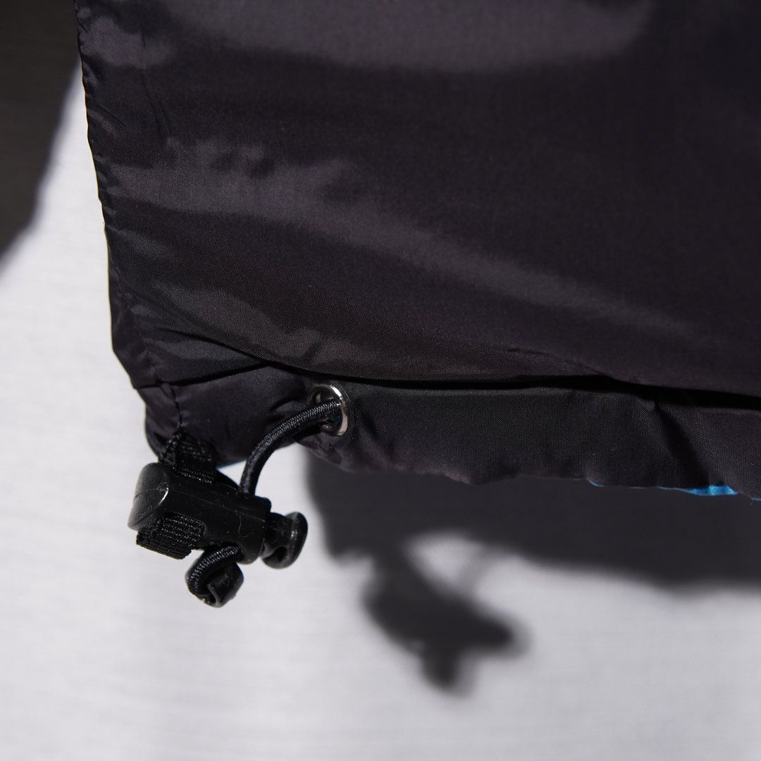 ノースフェイス THE NORTH FACE リバーシブル ダウンジャケット M