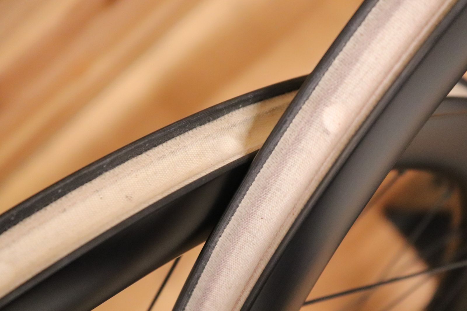 ハント HUNT 44 AERODYNAMICIST CARBON DISC カンパ 11S/12S 20C 