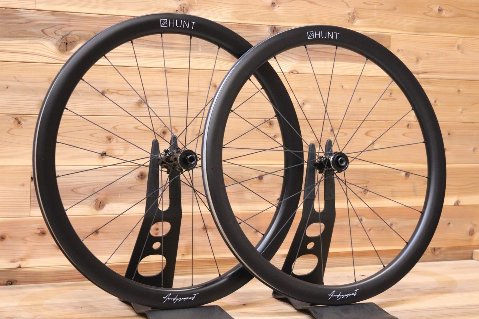 ハント HUNT 44 AERODYNAMICIST CARBON DISC カンパ 11S/12S 20C 