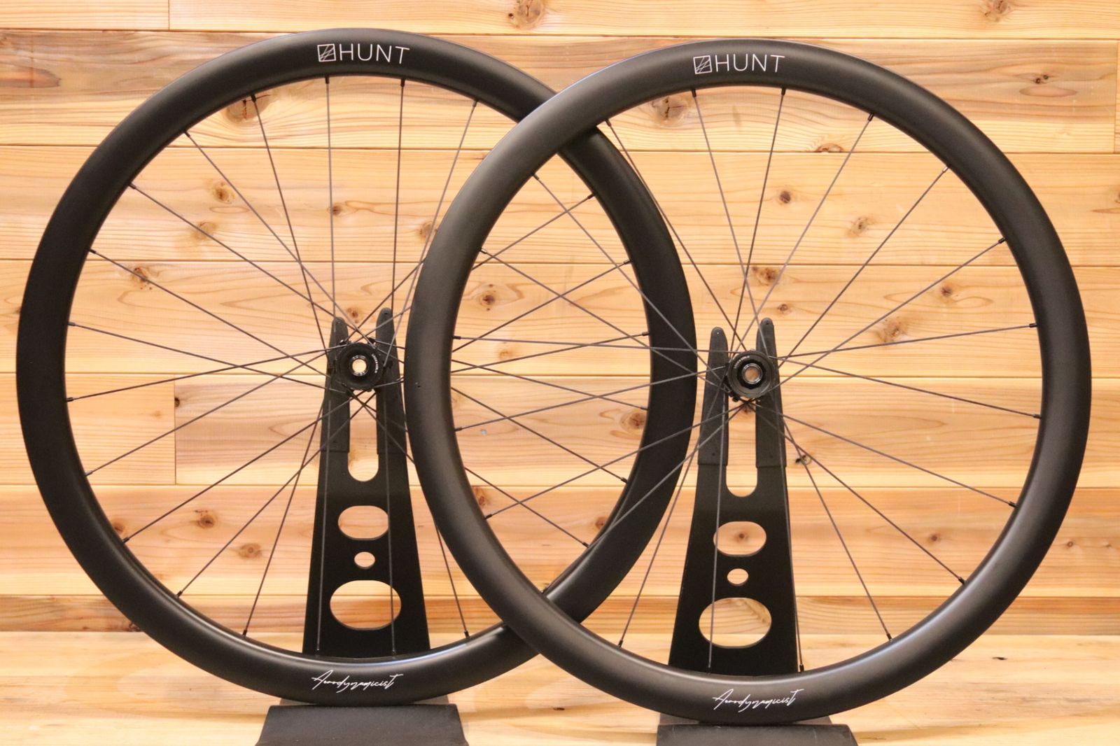 ハント HUNT 44 AERODYNAMICIST CARBON DISC カンパ 11S/12S 20C