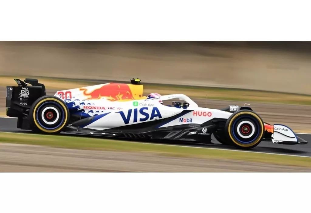 新品】ミニカー 1/64 Racing Bulls VCARB 02 Visa Cash App Racing