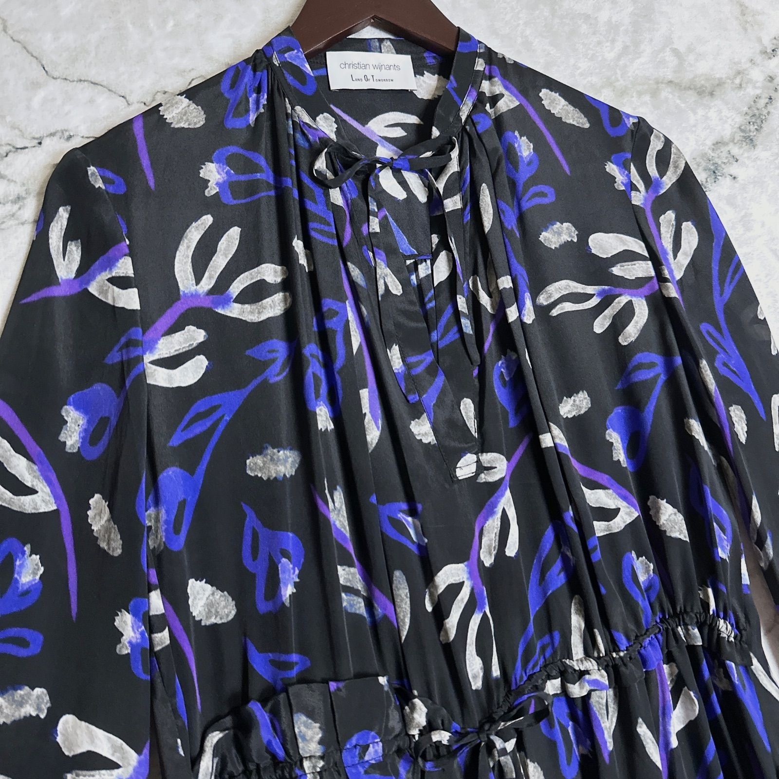 Christian Wijnants LAND OF 別注 ドレス ワンピース レーヨンシルク フローラルプリント アシンメトリー アシメ ロングワンピース 34 ブラック ブルー 花柄 ドロスト リボン クリスチャンワイナンツ 2025 SS