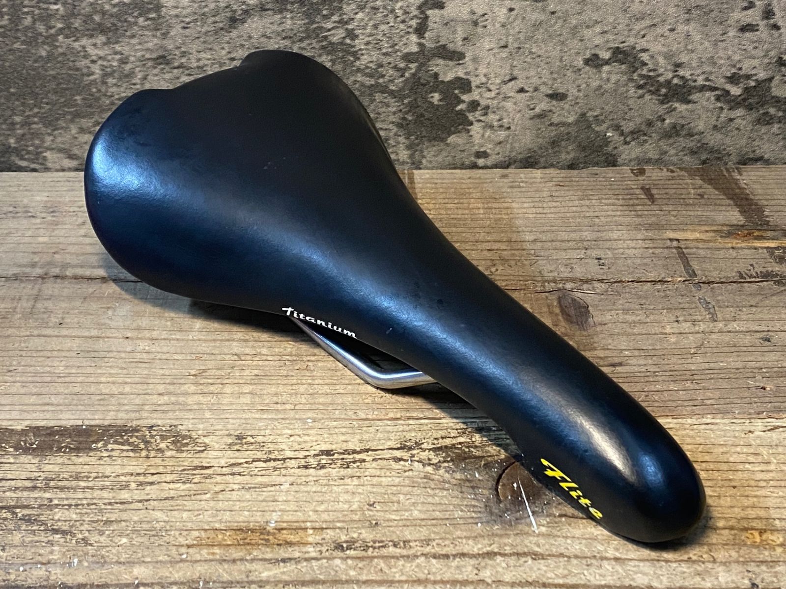 JO654 セライタリア Selle Italia フライト チタニウム FLITE Titanium