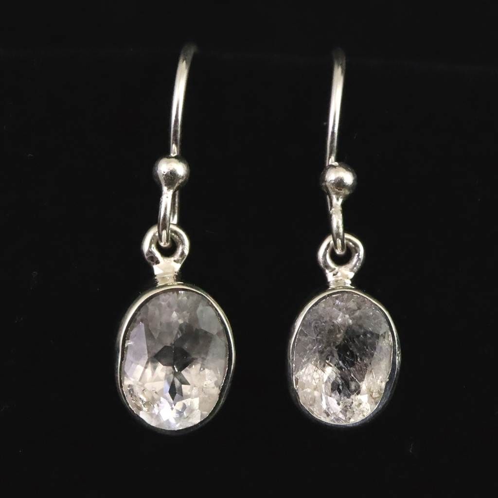 ロシア産 フェナカイト 8 X 6 5 mmオーバルカット ピアス 2 3 g 榎本通商34793