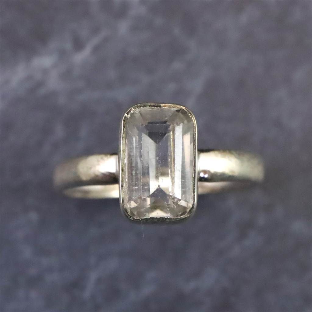 ロシア産 フェナカイト 9 X 6 mmレクタングルカット リング 18号 榎本通商88362