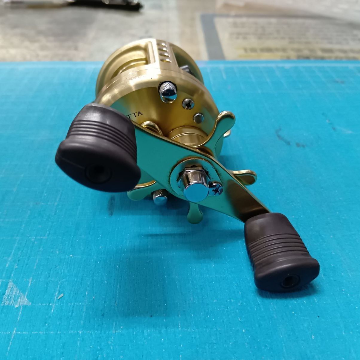  併売 シマノ カルカッタ 50 XT ベイトリール(ルアー用) リール