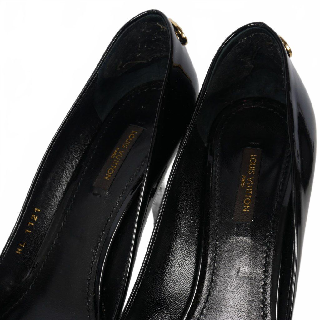 【中古】ルイヴィトン LOUIS VUITTON 11年製 カデナ オープントゥ パンプス エナメルレザー 37 黒 ブラック ルイヴィトン LOUIS VUITTON 11年製 カデナ オープントゥ パンプス