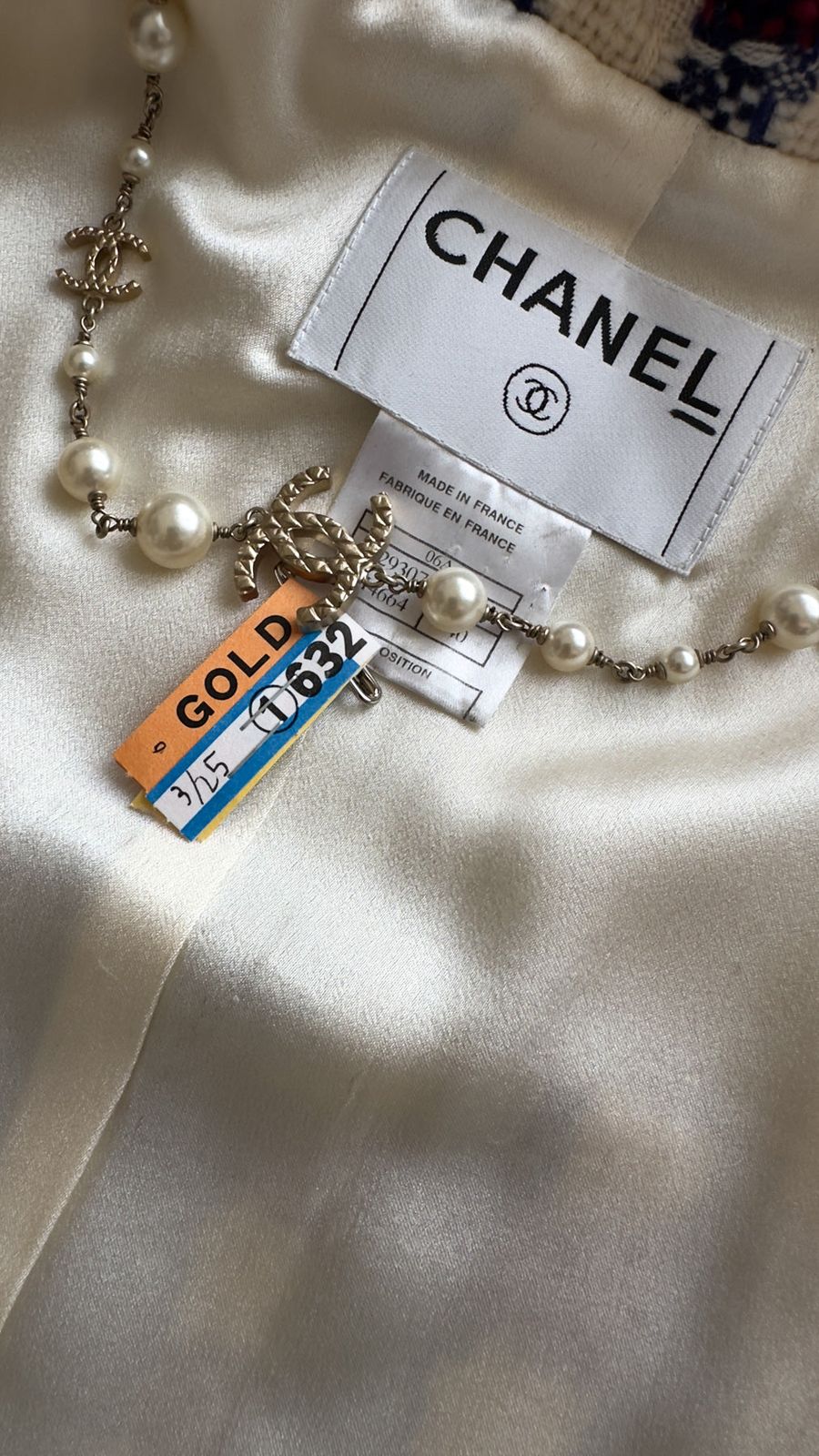 シャネル　フード付きコート　ロゴタグ　レア　ヴィンテージ　正規品 CHANEL（シャネル） ダウン ジャケット CHANEL 72万 ココ ネージュ